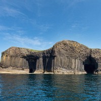Isla Staffa y gruta Fingal por Graeme Pow